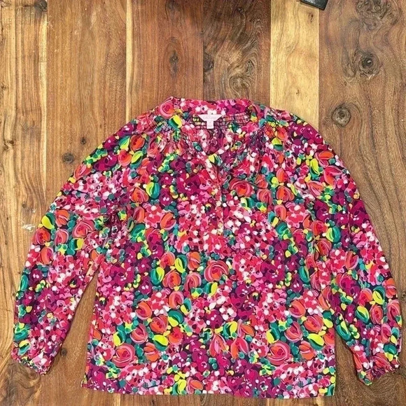 Lilly Pulitzer 💯 Silk Floral Blouse Size Small - Picture 1 of 5